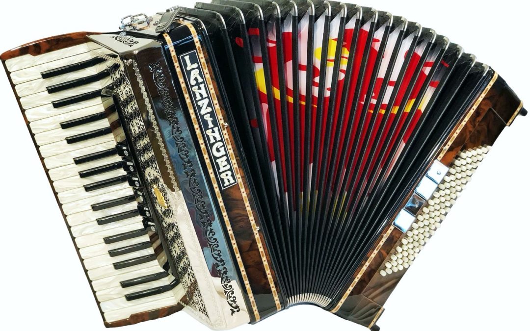 Piano accordion without cassotto